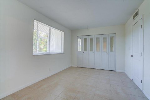 Copropriété à vendre à Lake Worth, Floride: 2 chambres, 83.05 m2 № 590802 - photo 19