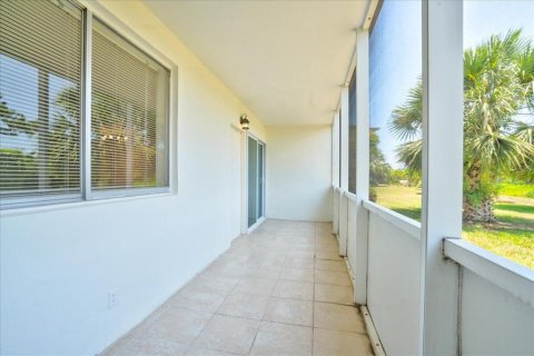 Copropriété à vendre à Lake Worth, Floride: 2 chambres, 83.05 m2 № 590802 - photo 7
