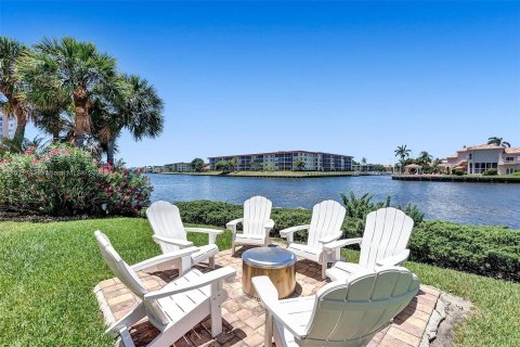 Copropriété à vendre à Hillsboro Beach, Floride: 2 chambres, 125.42 m2 № 1239826 - photo 5