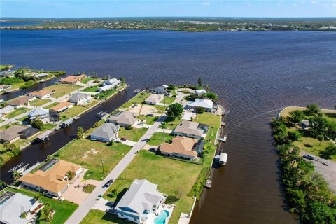 Terreno en venta en Port Charlotte, Florida № 1367815 - foto 2