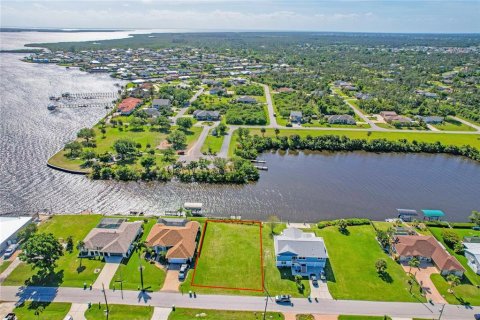 Terreno en venta en Port Charlotte, Florida № 1367815 - foto 5