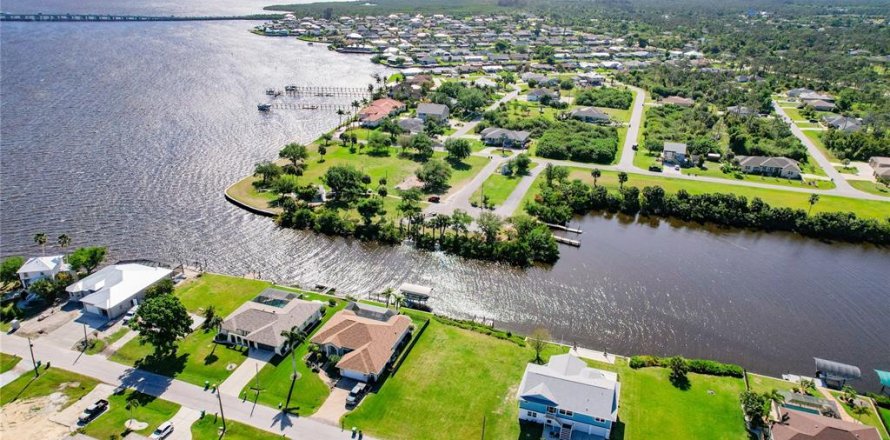 Terrain à Port Charlotte, Floride № 1367815