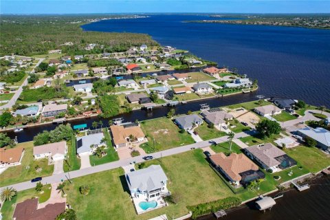 Terreno en venta en Port Charlotte, Florida № 1367815 - foto 11