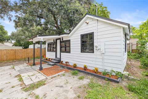 Villa ou maison à vendre à Tampa, Floride: 2 chambres, 57.04 m2 № 1315359 - photo 5