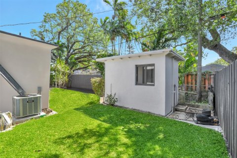 House in Fort Lauderdale, Florida 3 bedrooms, 119.19 sq.m. № 1179812 - photo 3