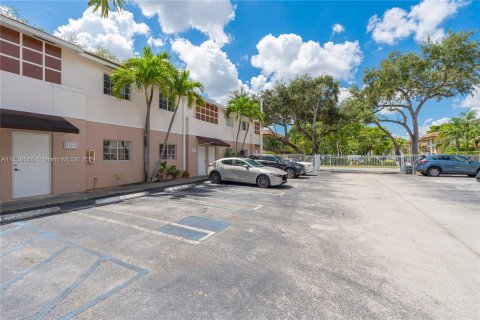 Villa ou maison à vendre à Miami, Floride: 2 chambres, 91.69 m2 № 1364949 - photo 13