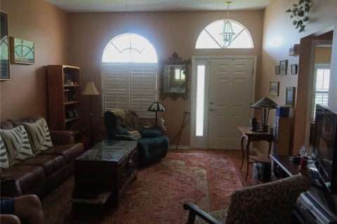 House in New Port Richey, Florida 2 bedrooms, 128.86 sq.m. № 1368331 - photo 5