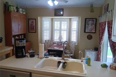 House in New Port Richey, Florida 2 bedrooms, 128.86 sq.m. № 1368331 - photo 22