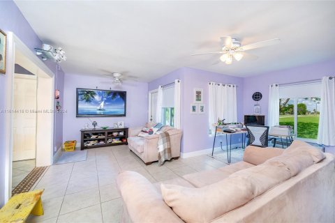 Villa ou maison à vendre à Margate, Floride: 2 chambres, 157 m2 № 1236959 - photo 23