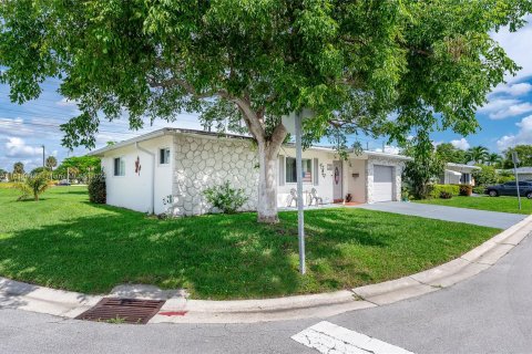 Villa ou maison à vendre à Margate, Floride: 2 chambres, 157 m2 № 1236959 - photo 3