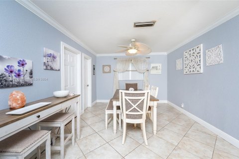 House in Margate, Florida 2 bedrooms, 157 sq.m. № 1236959 - photo 22