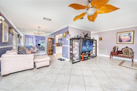 Villa ou maison à vendre à Margate, Floride: 2 chambres, 157 m2 № 1236959 - photo 13