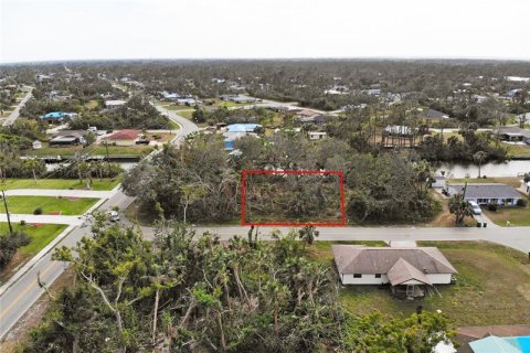 Terreno en venta en Port Charlotte, Florida № 337414 - foto 4