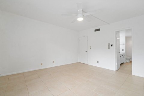 Copropriété à vendre à Boca Raton, Floride: 2 chambres, 100.33 m2 № 855463 - photo 16