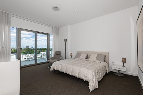 Condo in Miami Beach, Florida, 3 bedrooms  № 1135679 - photo 21