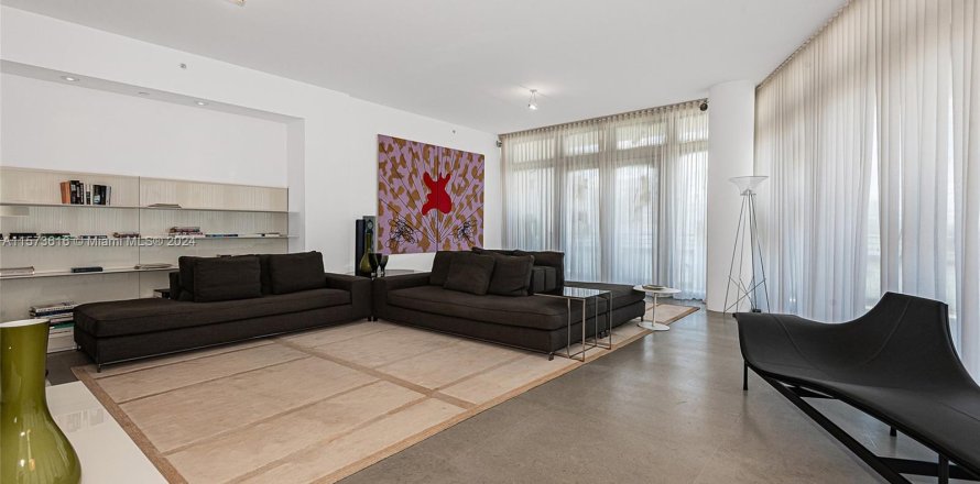 Condo in Miami Beach, Florida, 3 bedrooms  № 1135679