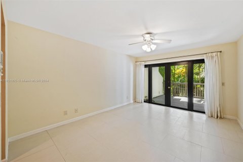 Townhouse in Miami, Florida 3 bedrooms, 266.82 sq.m. № 1292798 - photo 22