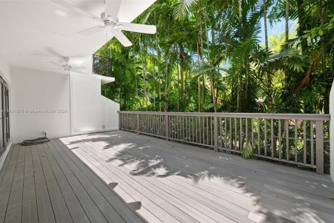 Townhouse in Miami, Florida 3 bedrooms, 266.82 sq.m. № 1292798 - photo 27