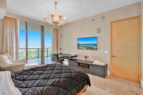 Condo in Bal Harbour, Florida, 3 bedrooms  № 9068 - photo 24