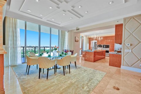 Condominio en alquiler en Bal Harbour, Florida, 3 dormitorios, 290.6 m2 № 9068 - foto 7