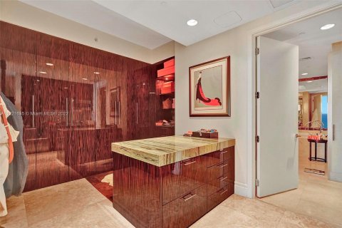 Condo in Bal Harbour, Florida, 3 bedrooms  № 9068 - photo 20