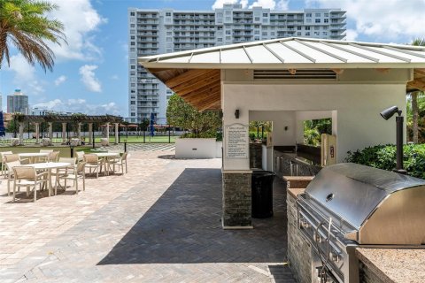 Copropriété à vendre à Aventura, Floride: 2 chambres, 154.78 m2 № 1099308 - photo 23