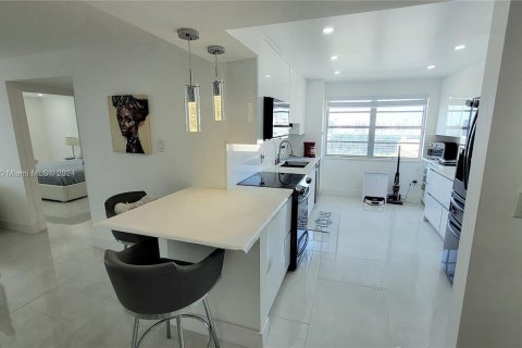 Condominio en venta en Aventura, Florida, 2 dormitorios, 154.78 m2 № 1099308 - foto 5