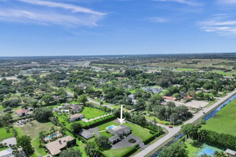 House in Southwest Ranches, Florida 7 bedrooms, 444.17 sq.m. № 973081 - photo 1