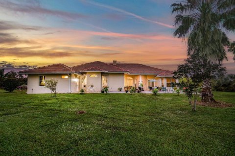 Villa ou maison à vendre à Loxahatchee Groves, Floride: 4 chambres, 311.59 m2 № 973105 - photo 11