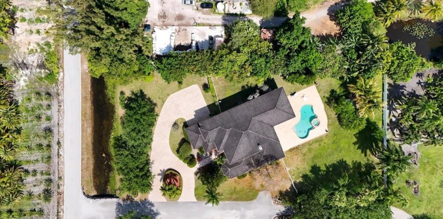 Villa ou maison à Davie, Floride 5 chambres, 583.52 m2 № 1127944