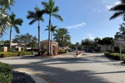 Adosado en venta en Homestead, Florida, 4 dormitorios, 143.44 m2 № 1127986 - foto 5