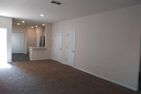 House in Jacksonville, Florida 3 bedrooms, 138.61 sq.m. № 774134 - photo 4