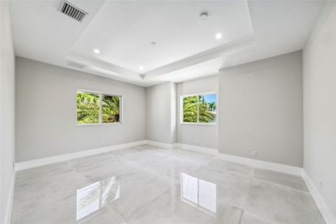 House in Fort Lauderdale, Florida 5 bedrooms, 445.75 sq.m. № 1135104 - photo 21