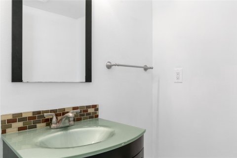 Condominio en venta en Sunny Isles Beach, Florida, 3 dormitorios, 145.86 m2 № 938740 - foto 28
