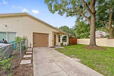 Duplex in Apopka, Florida 3 bedrooms, 108.05 sq.m. № 1274187 - photo 3