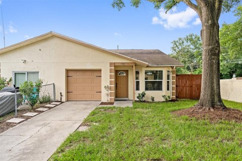 Dúplex en venta en Apopka, Florida, 3 dormitorios, 108.05 m2 № 1274187 - foto 2