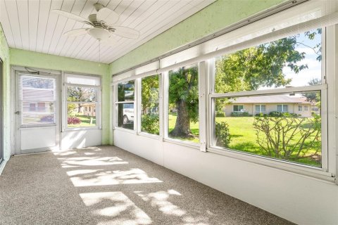 Condo in Sun City Center, Florida, 2 bedrooms  № 1377713 - photo 23