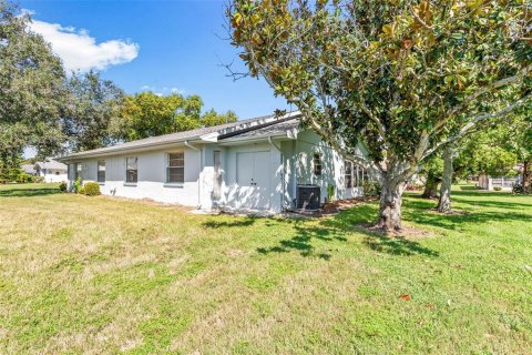 Condo in Sun City Center, Florida, 2 bedrooms  № 1377713 - photo 27