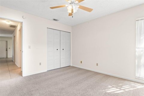 Condo in Sun City Center, Florida, 2 bedrooms  № 1377713 - photo 21