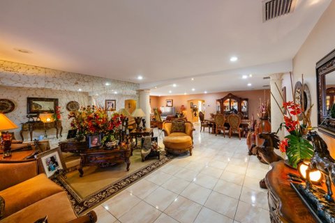 Villa ou maison à vendre à Tampa, Floride: 4 chambres, 235.51 m2 № 1377708 - photo 12