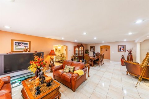 Villa ou maison à vendre à Tampa, Floride: 4 chambres, 235.51 m2 № 1377708 - photo 14