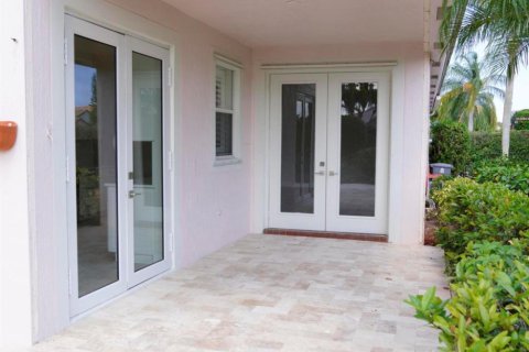 House in Boca Raton, Florida 3 bedrooms, 180.04 sq.m. № 1136554 - photo 29