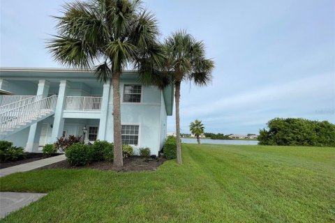 Condominio en venta en Punta Gorda, Florida, 2 dormitorios, 116.13 m2 № 1406654 - foto 1