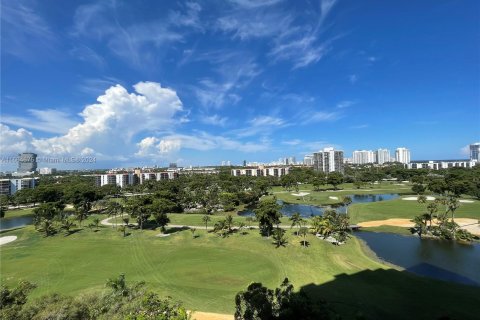 Condo in Aventura, Florida, 2 bedrooms  № 1382974 - photo 5