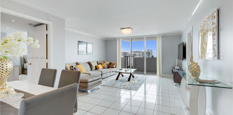 Condo in Aventura, Florida, 2 bedrooms  № 1383010