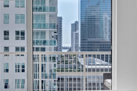 Condominio en venta en Miami, Florida, 1 dormitorio, 77.67 m2 № 1383007 - foto 8