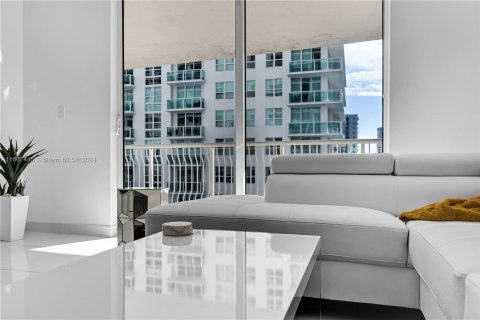 Condominio en venta en Miami, Florida, 1 dormitorio, 77.67 m2 № 1383007 - foto 7