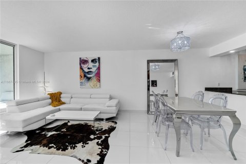 Condominio en venta en Miami, Florida, 1 dormitorio, 77.67 m2 № 1383007 - foto 10