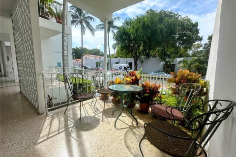 Condominio en venta en Miami Beach, Florida, 43.66 m2 № 1364820 - foto 14