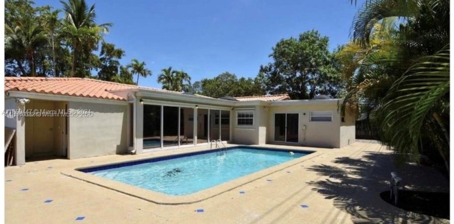 Villa ou maison à Miami, Floride 5 chambres, 276.85 m2 № 1364822